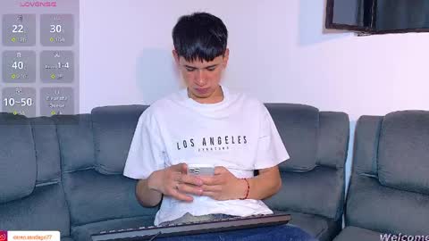 Snapshot of twink_daren chatting on 04.25.26 Mr Daren online show from 04.25.26