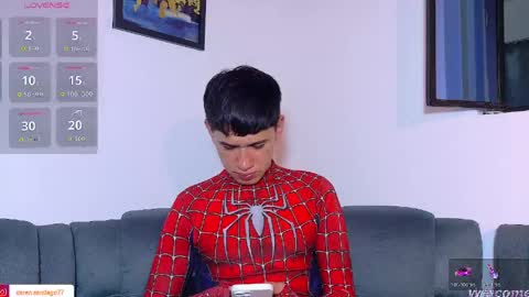 Snapshot of twink_daren chatting on 04.30.26 Mr Daren online show from 04.30.26