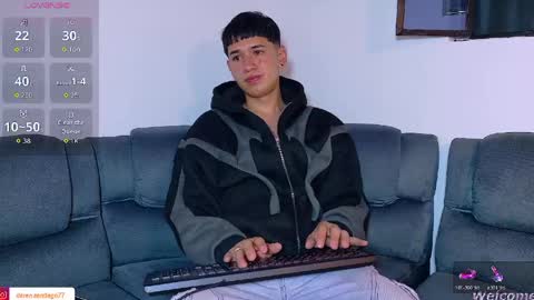 Snapshot of twink_daren chatting on 05.21.26 Mr Daren online show from 05.21.26