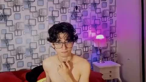 Snapshot of twink_sebas7 chatting on 05.13.26 Sebastin online show from 05.13.26