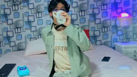 Snapshot of twink_sebas7 chatting on 05.21.26 Sebastin online show from 05.21.26
