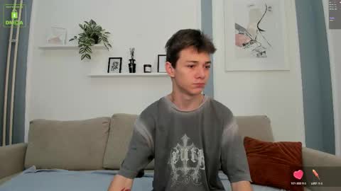 Snapshot of twinkguy_slim chatting on 09.14.25 Viego Pattel online show from 09.14.25