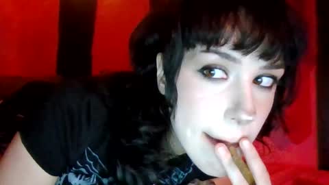 Snapshot of twizzytoxic22 chatting on 07.03.26 twizzytoxic22 online show from 07.03.26