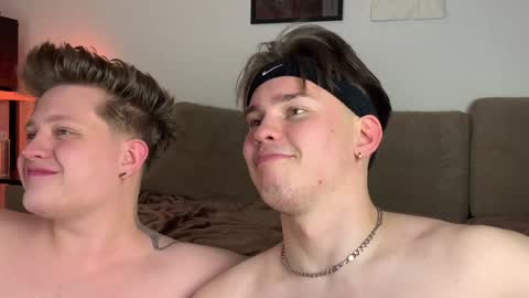 Snapshot of twoguyspleasure chatting on 01.12.25 Noah blonde and Josh dark hair Nike guy online show from 01.12.25