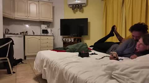 twowithoutfilter online show from 11.14.25