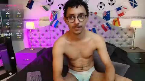 Snapshot of twunkmiguel chatting on 06.26.26 TwunkMiguel online show from 06.26.26