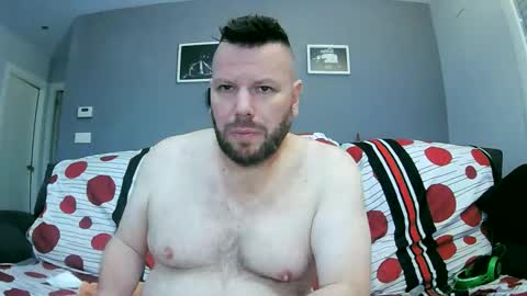 Snapshot of txan9876 chatting on 01.17.26 Txan Chan online show from 01.17.26