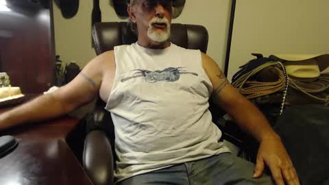 txlobo60 online show from 09.16.25