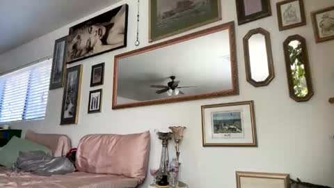 tylababyy online show from 11.19.25