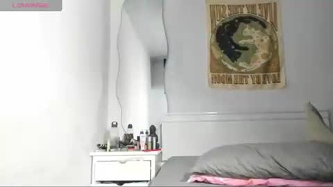 Snapshot of tyler_axel chatting on 06.21.26 tyler_axel online show from 06.21.26