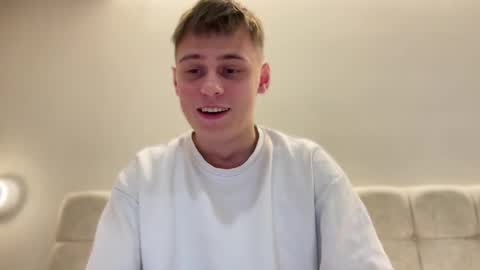 Snapshot of tyler_garrner chatting on 09.12.25 tyler_garrner online show from 09.12.25