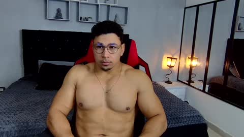 tyler_hank1 online show from 12.09.24