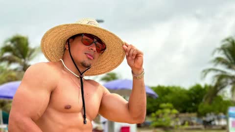 tyler_hank1 online show from 01.13.25