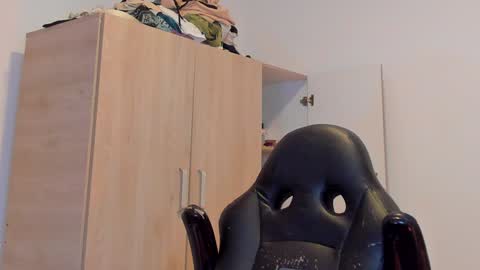     online show from 12.03.24