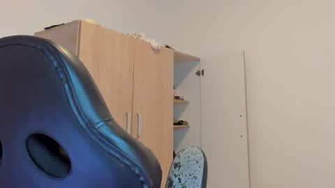     online show from 12.08.24