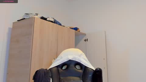     online show from 01.05.25