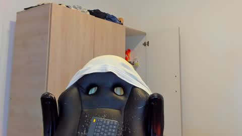     online show from 01.15.25