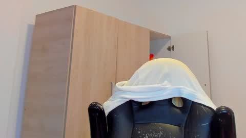     online show from 01.17.25