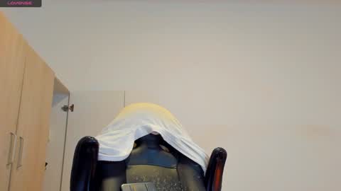     online show from 01.25.25