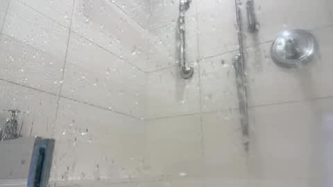 Snapshot of tylercameron28 chatting on 09.22.25 TylerC online show from 09.22.25