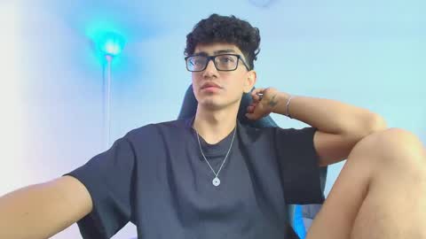   online show from 10.11.25