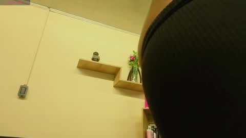 tylla__ online show from 02.17.26