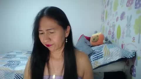 Snapshot of tyna_b chatting on 06.12.26 Tyna online show from 06.12.26