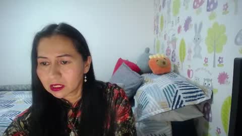 Snapshot of tyna_b chatting on 06.13.26 Tyna online show from 06.13.26