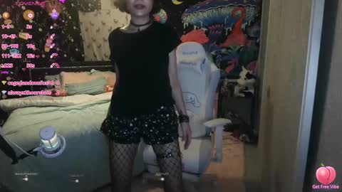 Tyra Liana online show from 03.02.25