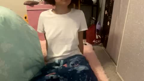 Tyra Liana online show from 03.11.25