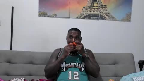 Snapshot of tyron_rulers chatting on 06.09.26 Dvid Rullers online show from 06.09.26