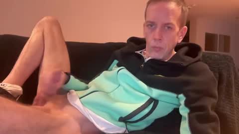 Snapshot of tyronev70 chatting on 12.25.24 Ty online show from 12.25.24