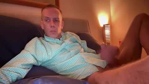 Snapshot of tyronev70 chatting on 12.22.25 Ty online show from 12.22.25