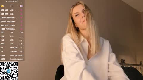 Christine 3 Next broadcast tomorrow at 2100 GMT 5 online show from 09.25.25