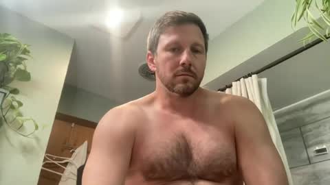 Snapshot of u28005 chatting on 07.18.26 u28005 online show from 07.18.26