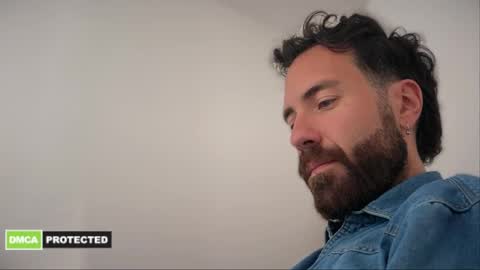 Snapshot of uasabi91 chatting on 04.10.26 beard123 online show from 04.10.26