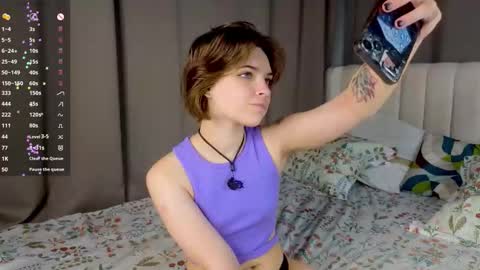 Polly online show from 09.15.25