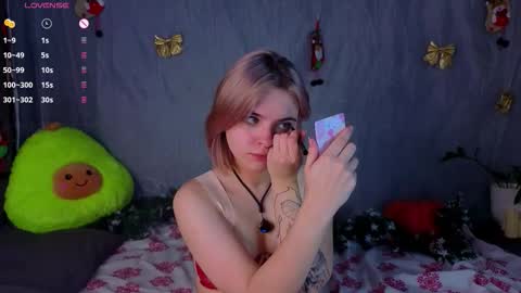 Polly online show from 12.21.25