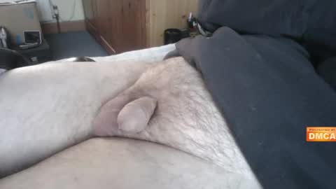 Hairy UK guy online show from 01.10.25