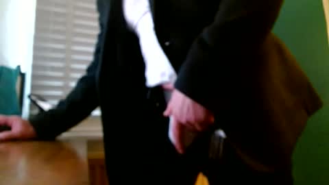 Snapshot of ukclive chatting on 10.15.25 ukclive online show from 10.15.25