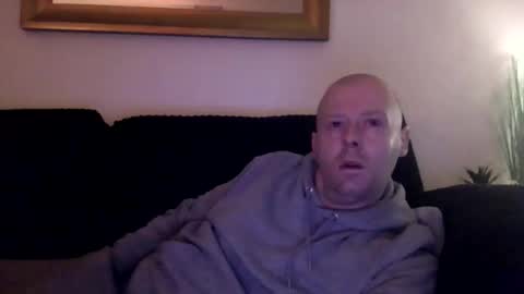 Snapshot of ukmatty3 chatting on 02.19.25 ukmatty3 online show from 02.19.25