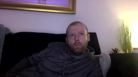 Snapshot of ukmatty3 chatting on 03.10.25 ukmatty3 online show from 03.10.25