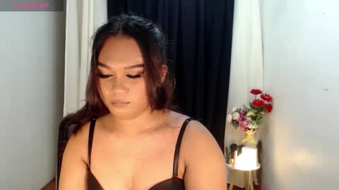 ultimateitgirl online show from 12.05.25