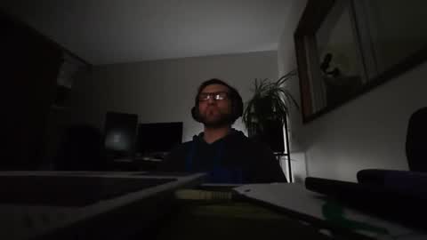 Snapshot of ultratoaster chatting on 04.24.26 ultratoaster online show from 04.24.26