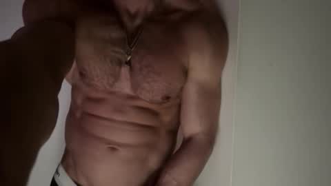 Um CM online show from 03.08.26