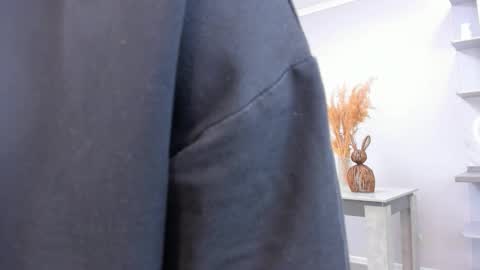 Kira online show from 11.29.25