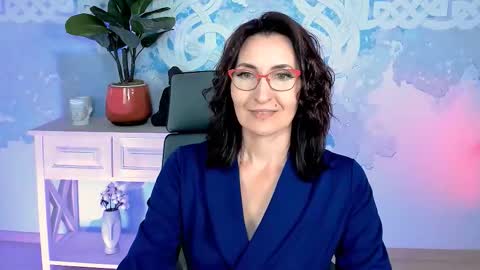 UnaTera online show from 10.10.25