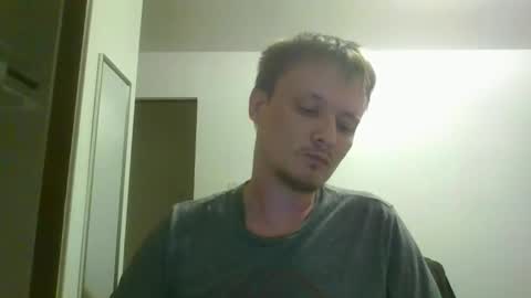 Snapshot of uncut929 chatting on 11.29.25 uncut929 online show from 11.29.25