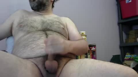 Snapshot of uncuthairybear22 chatting on 09.21.25 uncuthairybear22 online show from 09.21.25