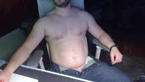 Under the desk online show from 03.25.26